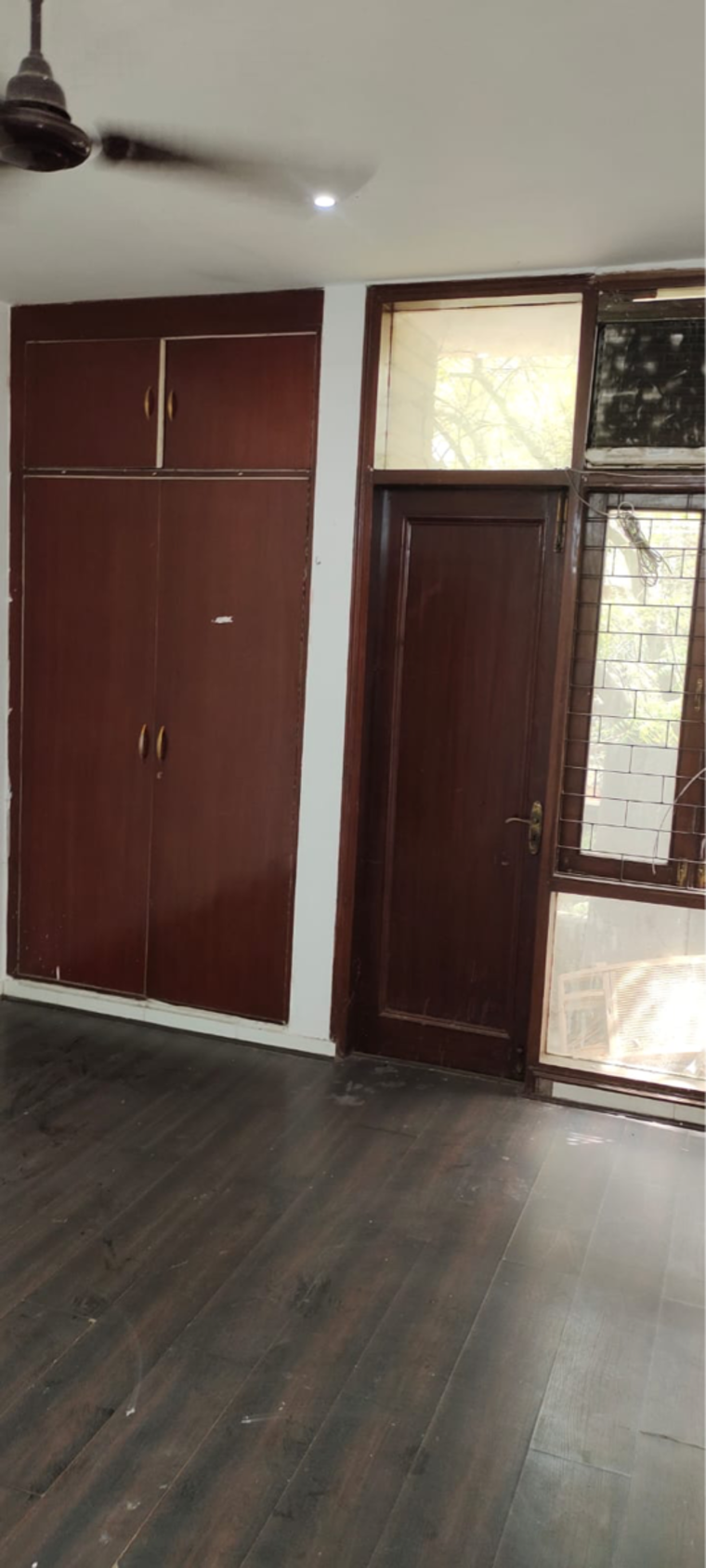 Room, hauz khas 3 Bedroom 2000 Sq.Ft. Builder Floor In Hauz Khas Delhi 9667363