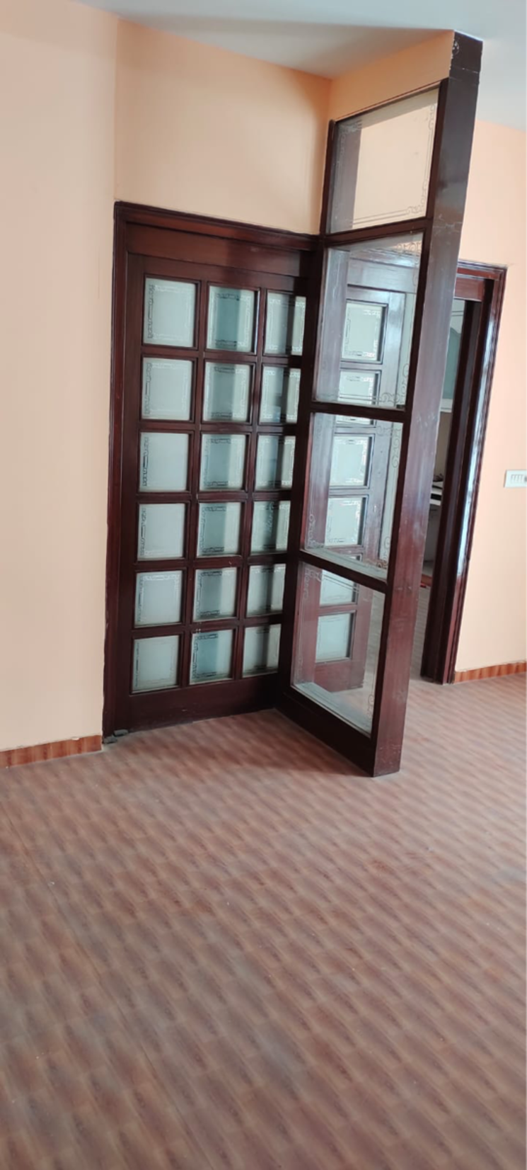 Room, hauz khas 3 Bedroom 2000 Sq.Ft. Builder Floor In Hauz Khas Delhi 9667363