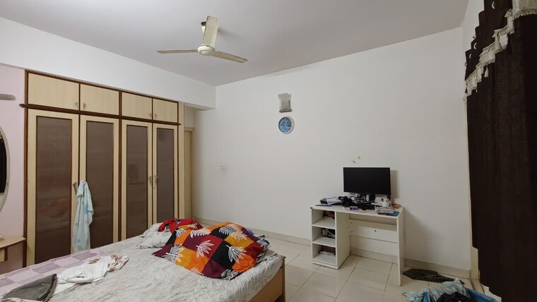 Room, sunder-paradise 2 Bedroom 1550 Sq.Ft. Apartment In Marathahalli Bangalore 9667366