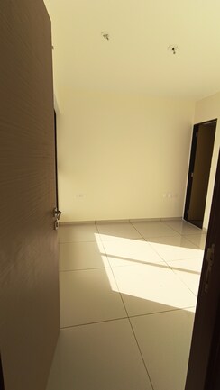 2 BHK + Study Room Apartment For Sale in Chandak 34 Park Estate
