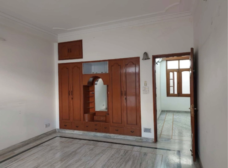 Room, green park extension 4 Bedroom 3400 Sq.Ft. Builder Floor In Green Park Extension Delhi 9667386