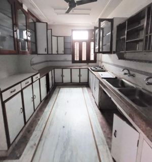 Balcony in 4 BHK Builder Floor at Green Park Extension – for Rent