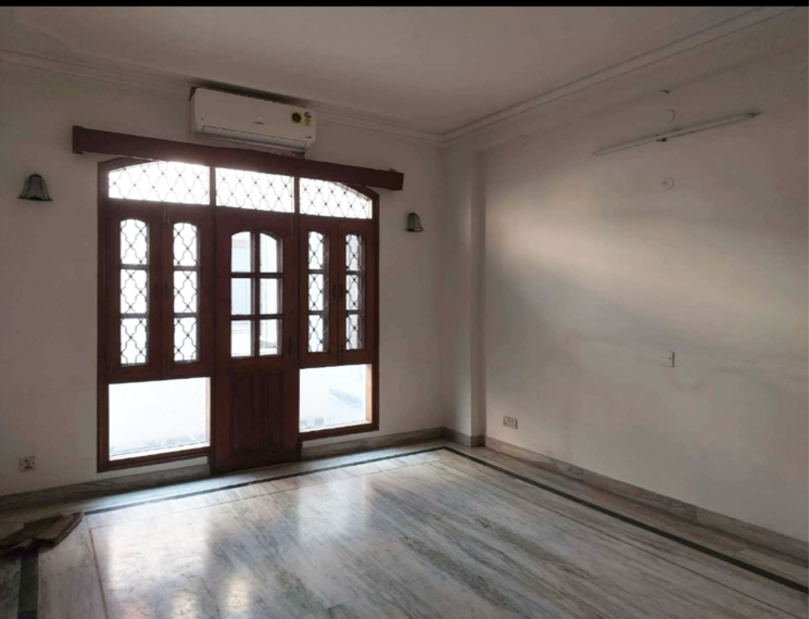 Room, green park extension 4 Bedroom 3400 Sq.Ft. Builder Floor In Green Park Extension Delhi 9667386