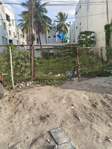  Plot For Sale in Tolichowki