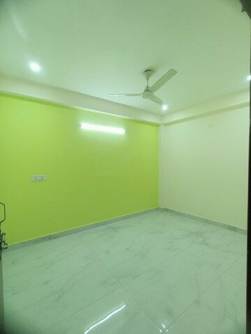 Room in 2 BHK Builder Floor at Saket – for Rent