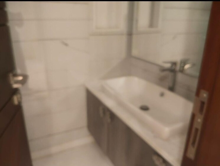 Bathroom, greater kailash i 3 Bedroom 1800 Sq.Ft. Builder Floor In Greater Kailash I Delhi 9667397