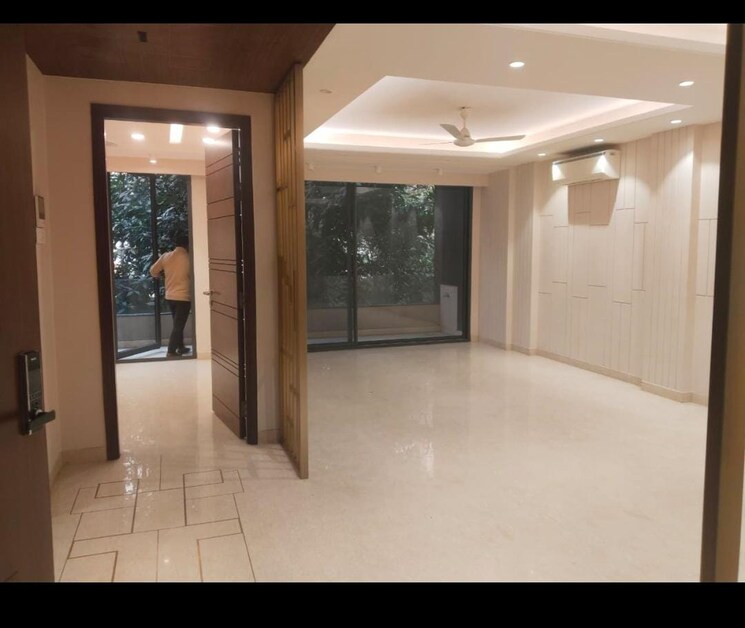 Room, greater kailash i 3 Bedroom 1800 Sq.Ft. Builder Floor In Greater Kailash I Delhi 9667397