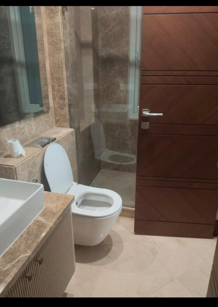 Bathroom, greater kailash i 3 Bedroom 1800 Sq.Ft. Builder Floor In Greater Kailash I Delhi 9667397