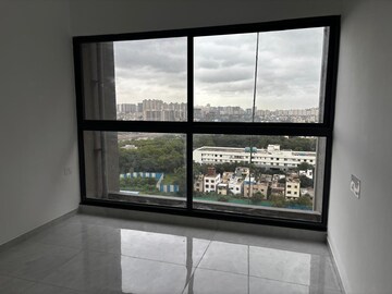 Room in 3 BHK Apartment at Mantra Mirari, Koregaon Park – for Rent