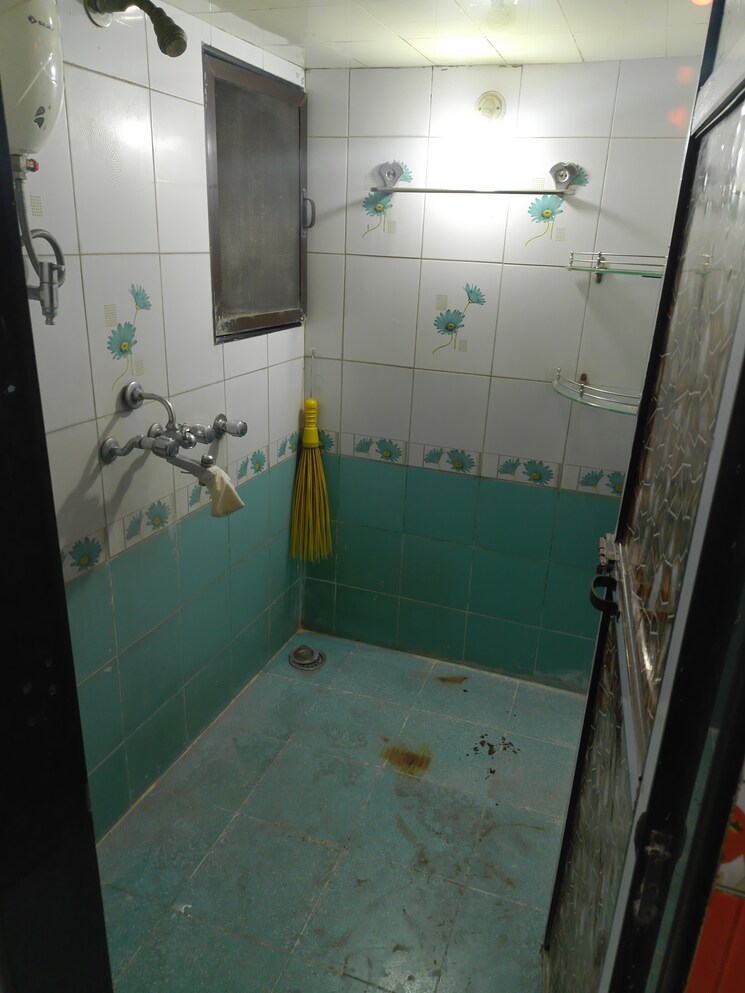 Bathroom, sai-srushti-chs-kalwa 1 RK 435 Sq.Ft. Apartment In Kalwa Thane 9667402