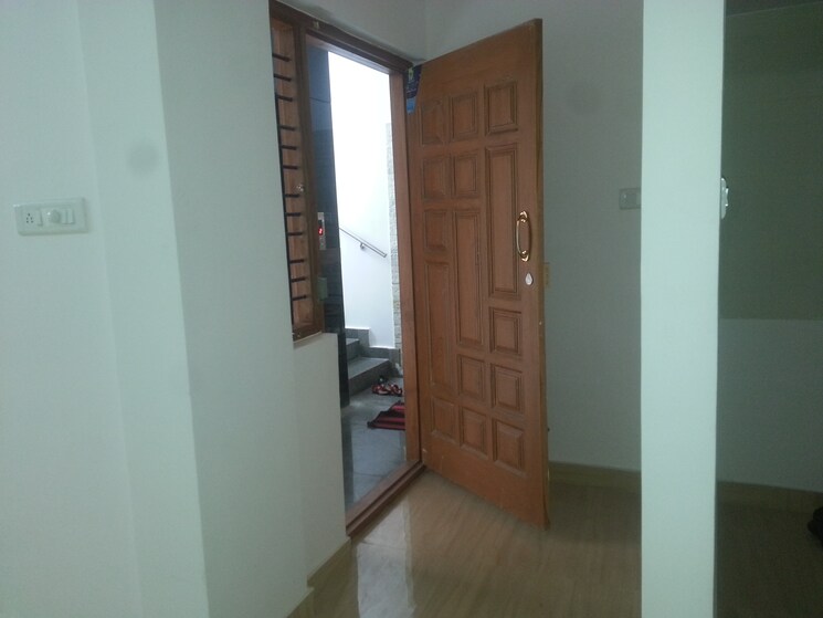 Room, rt nagar 2 Bedroom 729 Sq.Ft. Independent House In Rt Nagar Bangalore 9667409