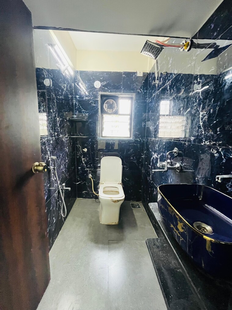 Attached Bathroom, anand-park 2 Bedroom 800 Sq.Ft. Apartment In Wadgaon Sheri Pune 9667419
