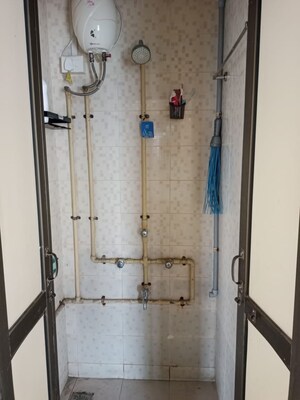 Bathroom in 1 BHK Apartment at Mahalaxmi CHS Worli, Worli – for Rent