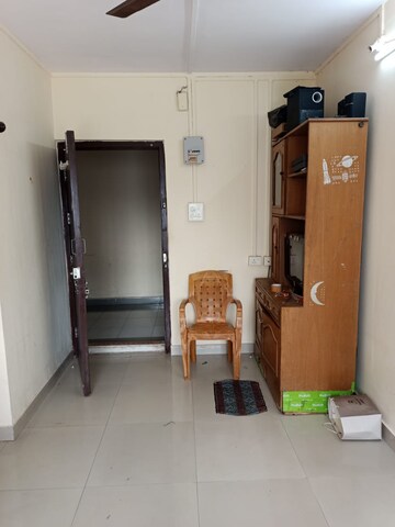 1 BHK Apartment For Rent in Mahalaxmi CHS Worli, Worli