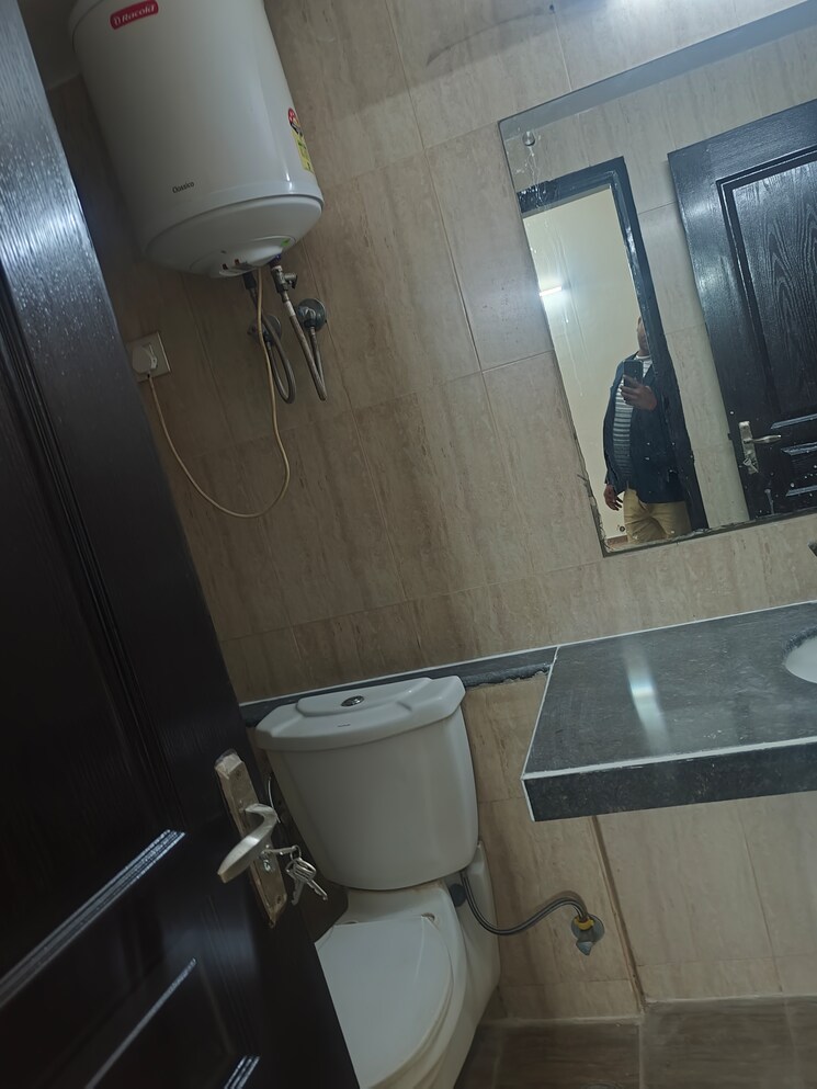 Master Bedroom, dasnac-burj 4 Bedroom 3300 Sq.Ft. Apartment In Sector 75 Noida 9667485