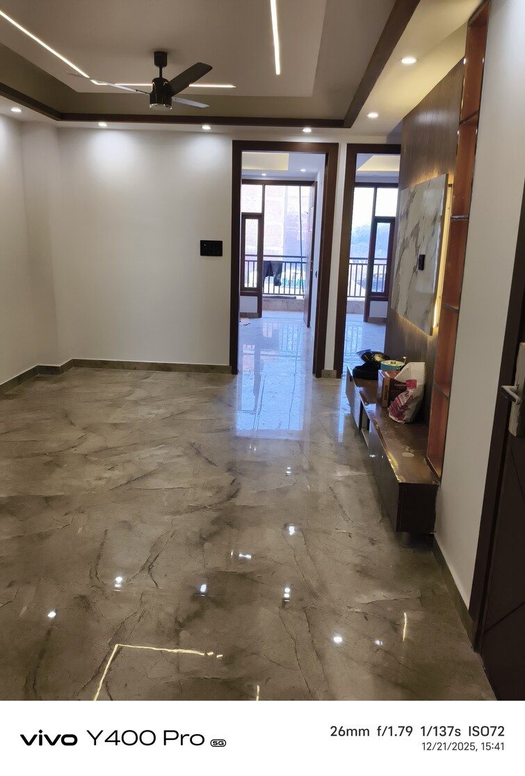 Cover Image, chattarpur 3 Bedroom 110 Sq.Yd. Builder Floor In Chattarpur Delhi 9667489