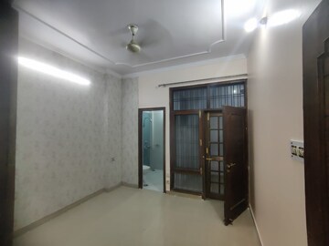 2 BHK Apartment For Rent in Viraj Khand