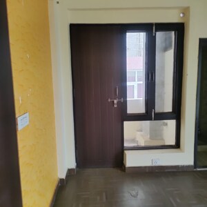 Room in 3 BHK Apartment at Astha Retreat, Raebareli Road – for Rent