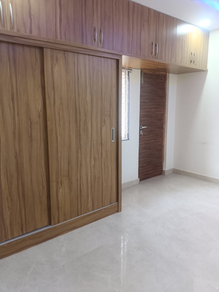 Room, manikonda 3 Bedroom 1600 Sq.Ft. Apartment In Manikonda Hyderabad 9667541