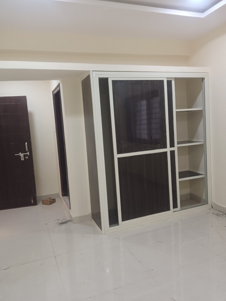 Room, manikonda 3 Bedroom 1800 Sq.Ft. Apartment In Manikonda Hyderabad 9667547