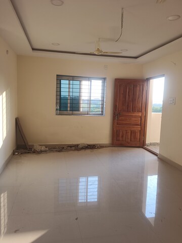 Room in 3 BHK Apartment at Manikonda – for Rent