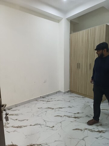 Room in 1 BHK Builder Floor at Palam Vihar Residents Association, Palam Vihar – for Rent