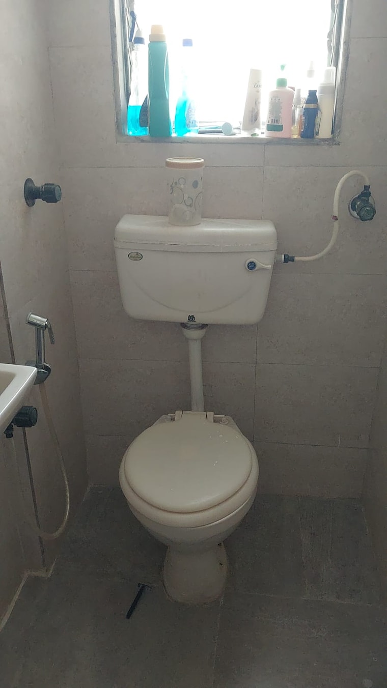 Bathroom, avinash-tower 1 Bedroom 600 Sq.Ft. Apartment In Andheri West Mumbai 9667571