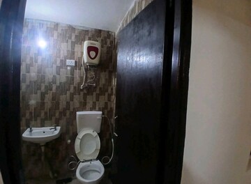 Bathroom in 2 BHK Apartment at Ansal Royal Heritage, Sector 70 – for Rent