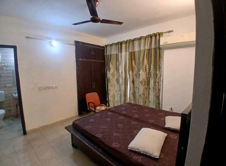 Bedroom, ansal-royal-heritage 2 Bedroom 859 Sq.Ft. Apartment In Sector 70 Faridabad 9667577