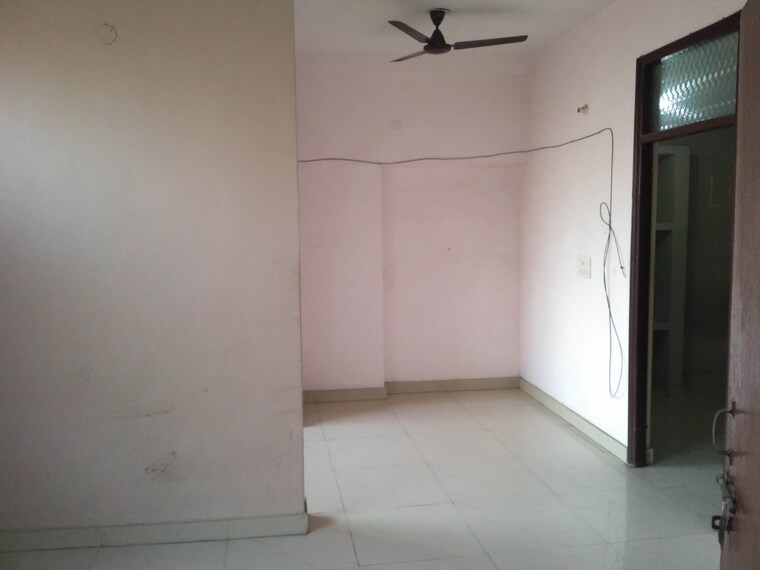 Room, sector 22 2 Bedroom 1450 Sq.Ft. Builder Floor In Sector 22 Noida 9667612