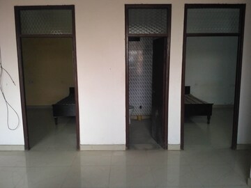  2 BHK Builder Floor at Sector 22 – for Rent