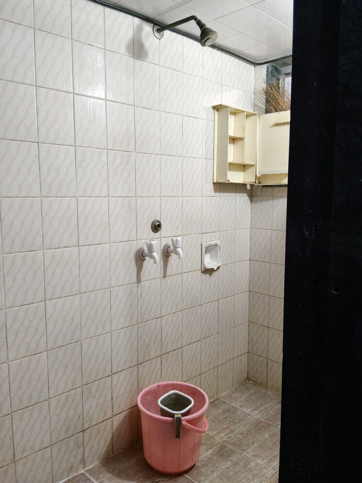 Bathroom, panchsheel-apartment-santacruz-east 1 Bedroom 500 Sq.Ft. Apartment In Santacruz East Mumbai 9667620