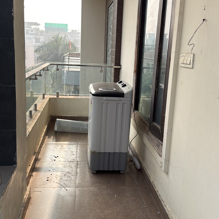 Balcony, palam-vihar-residents-association 2.5 Bedroom 1250 Sq.Ft. Builder Floor In Palam Vihar Gurgaon 9667630