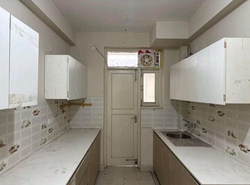 Kitchen in 3 BHK Apartment at TDI The Grand Retreat, Sector 88 – for Rent