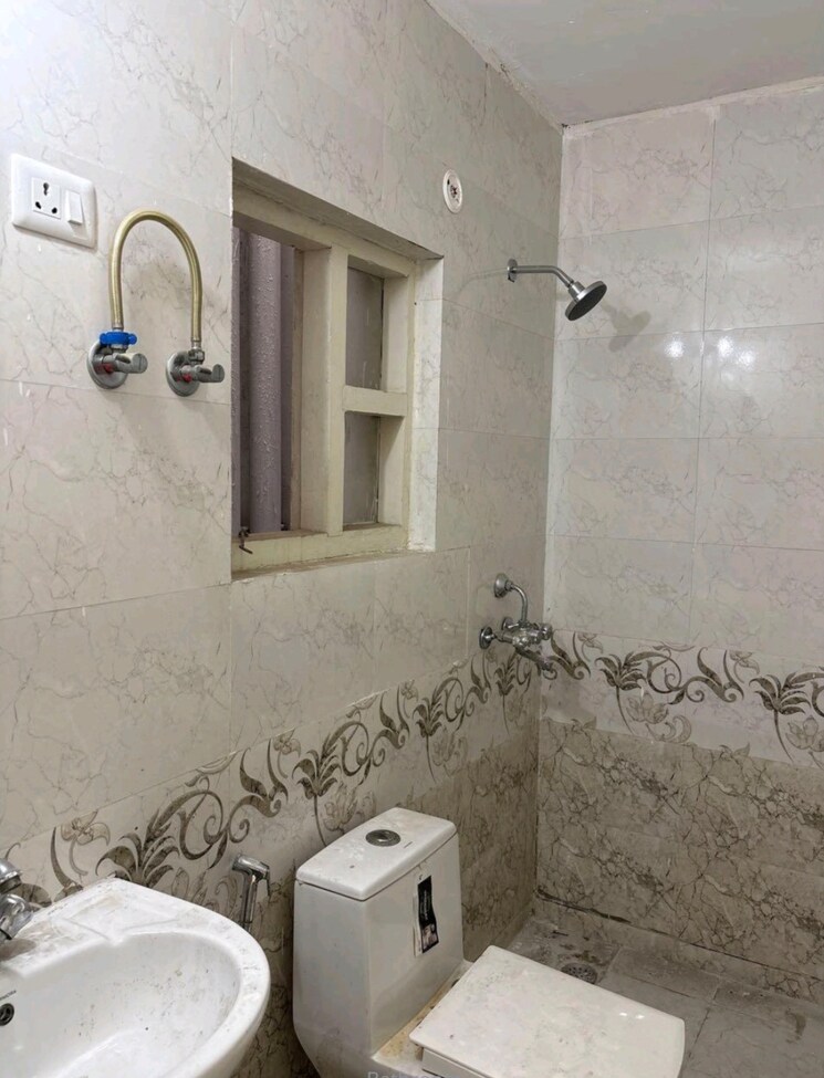 Bathroom, tdi-the-grand-retreat 3 Bedroom 1155 Sq.Ft. Apartment In Sector 88 Faridabad 9667629