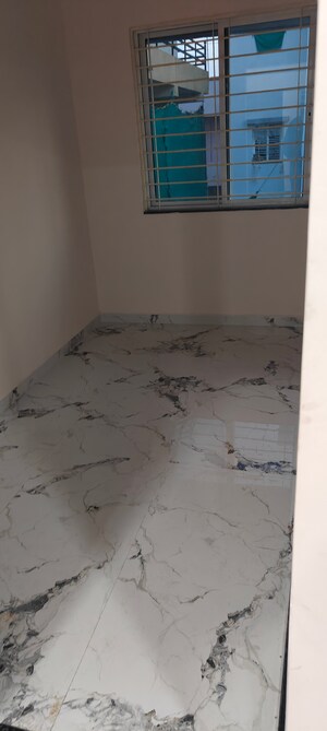 Room in 4 BHK Independent House at Zingabai Takli – for Sale