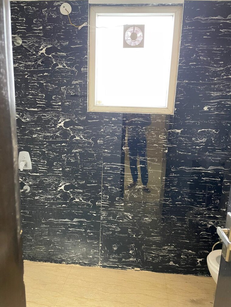 Bathroom, pyramid-altia 3 Bedroom 645 Sq.Ft. Apartment In Sector 70 Gurgaon 9667651