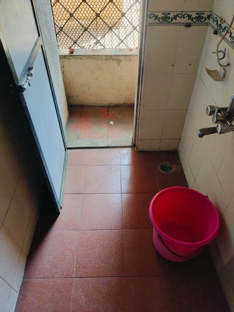 Bathroom, cosmos-residancy 1 Bedroom 400 Sq.Ft. Apartment In Kavesar Thane 9667658