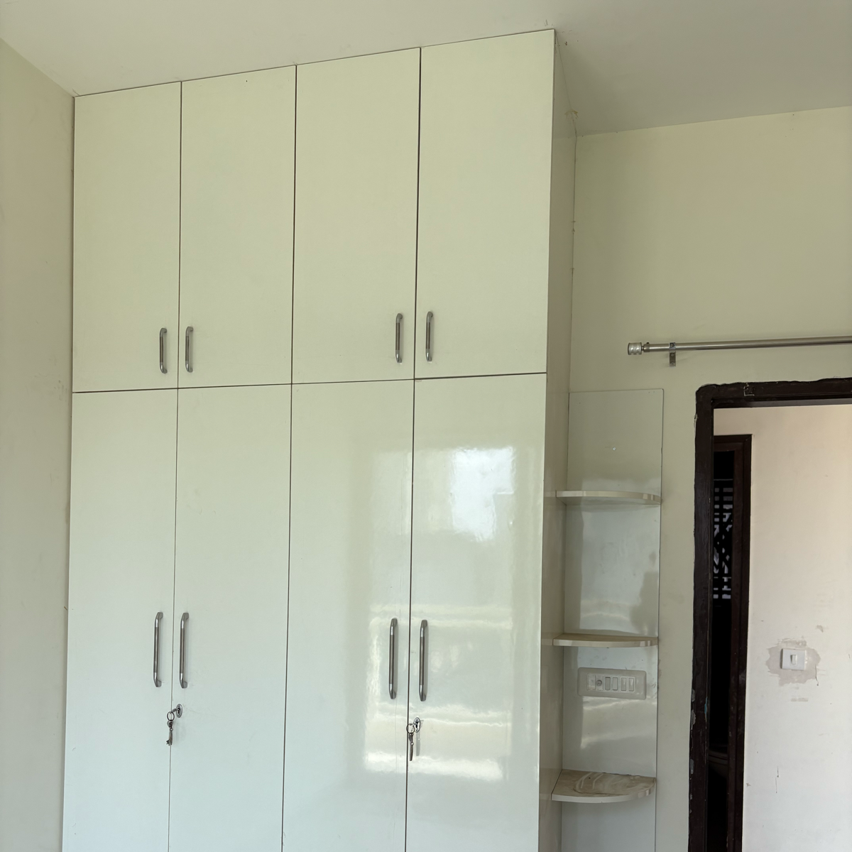 3.5 BHK + Servant Room Apartment For Rent in Jaypee Greens AMAN II