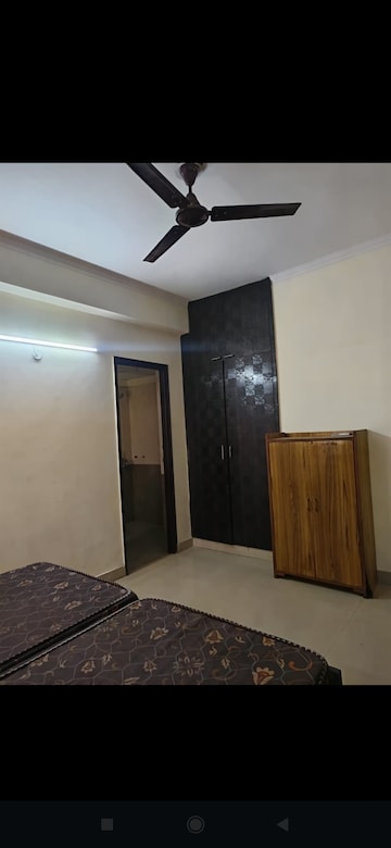 Room in 3 BHK Apartment at Aims Golf City, Sector 75 – for Rent