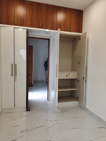 Building Lobby in 2 BHK Apartment at solitaire ragavendra, Kondapur – for Rent