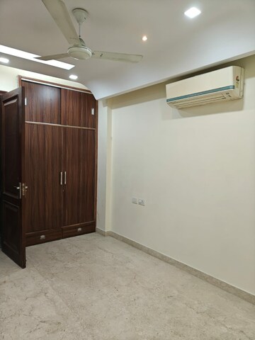 Room in 1 BHK Builder Floor at New Rajinder Nagar – for Rent