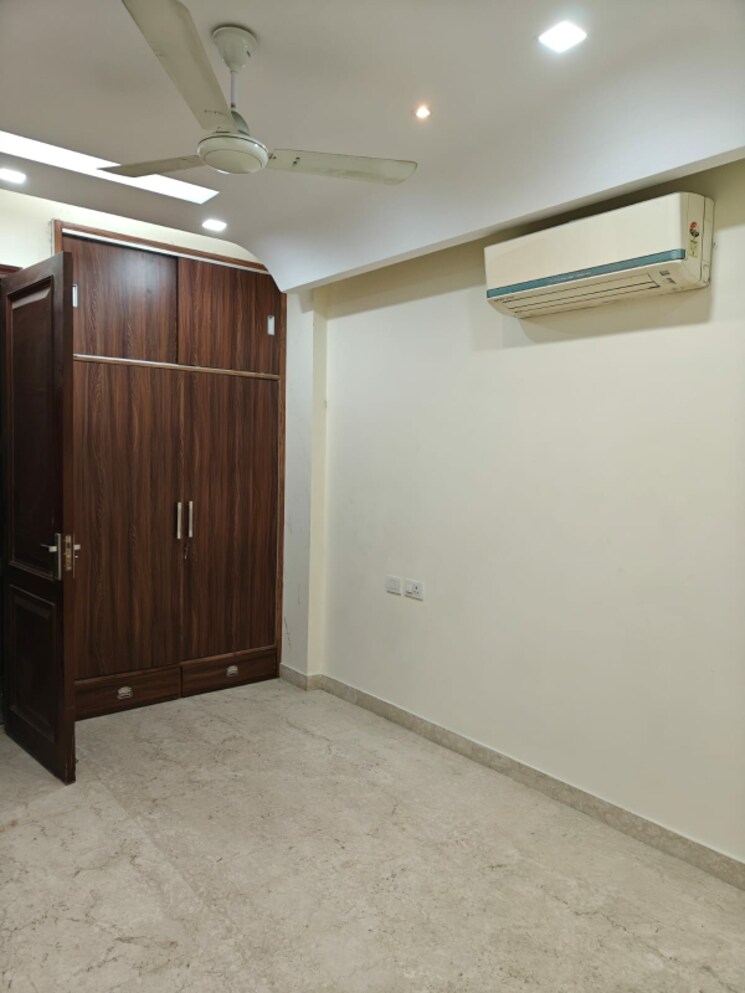 Room, new rajinder nagar 1 Bedroom 480 Sq.Ft. Builder Floor In New Rajinder Nagar Delhi 9667688