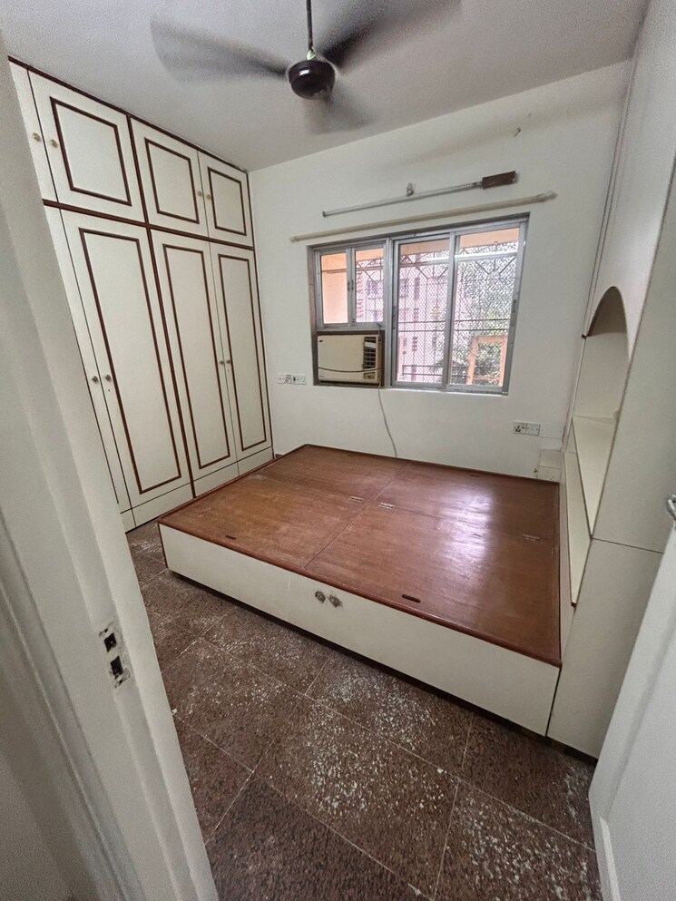 Balcony, dheeraj-savera-1 1 Bedroom 590 Sq.Ft. Apartment In Borivali East Mumbai 9667687