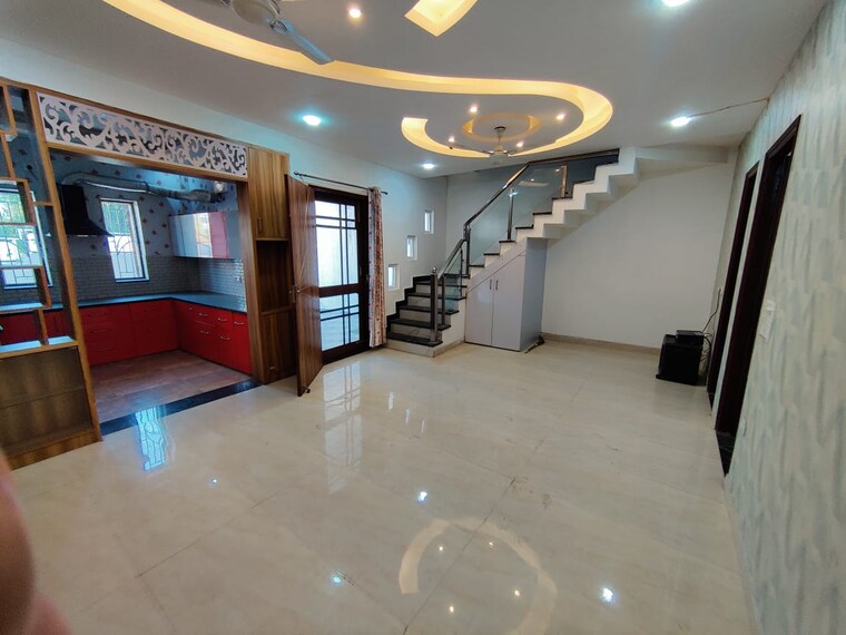  Parking, sahastradhara road 2 Bedroom 2200 Sq.Ft. Independent House In Sahastradhara Road Dehradun 9667820