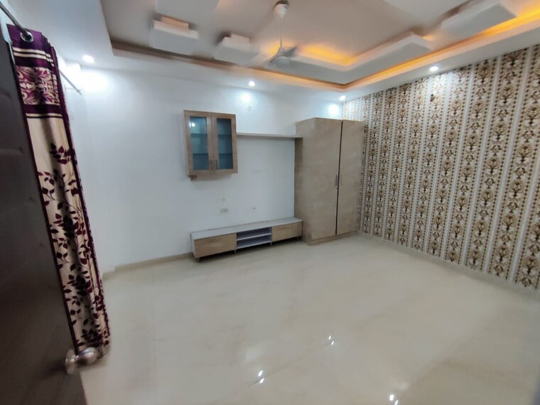 Room, sahastradhara road 2 Bedroom 2200 Sq.Ft. Independent House In Sahastradhara Road Dehradun 9667820