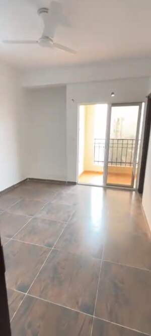 Room in 2 BHK Apartment at Himalaya Pride, Tech Zone 4 Greater Noida – for Sale