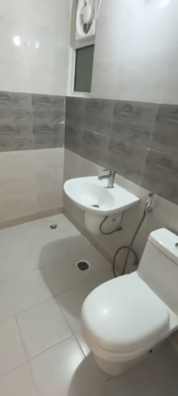 Bathroom, himalaya-pride 2 Bedroom 948 Sq.Ft. Apartment In Tech Zone 4 Greater Noida Greater Noida 9667777