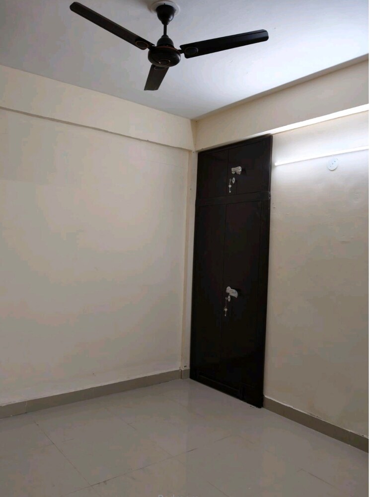 Room, adore-samriddhi 3 Bedroom 645 Sq.Ft. Apartment In Sector 89 Faridabad 9667788
