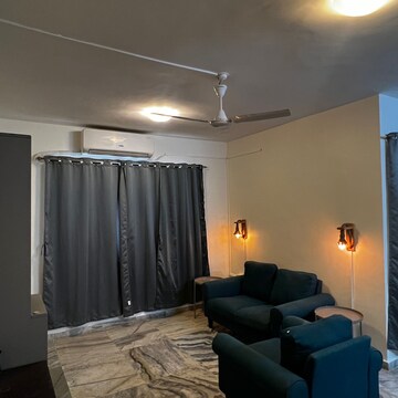 Living Room in 2 BHK Apartment at Sundervan Crystal CHS, Shashtri Nagar – for Rent